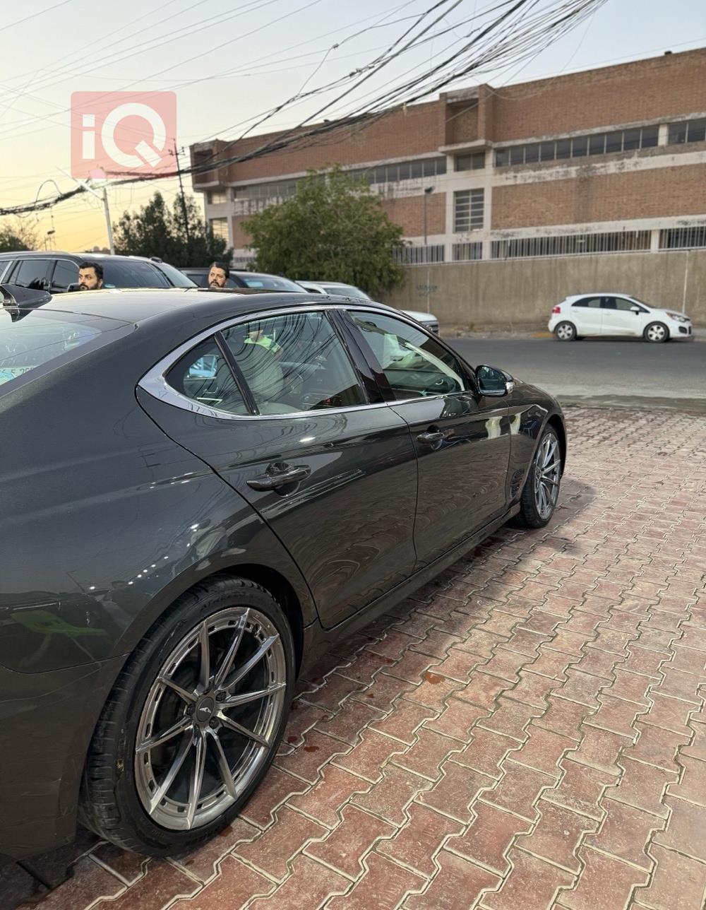 جنسس G70